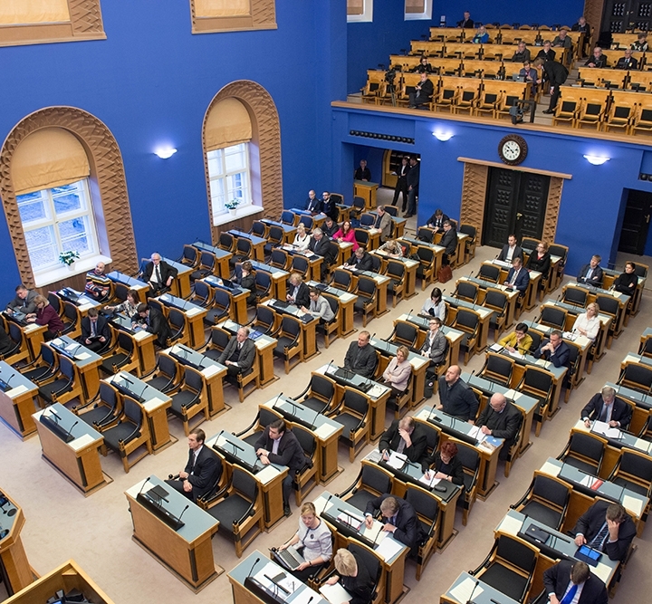 Estijos Parlamentas atmetė siūlymą uždaryti kailinių žvėrelių fermas
